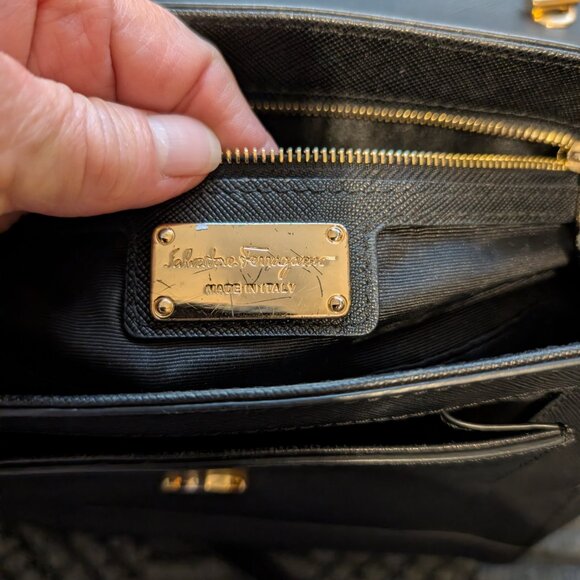 Authentic Ferragamo Carrie Bow Black Satchel Bag Crossbody Calfskin Leather - Picture 8 of 11